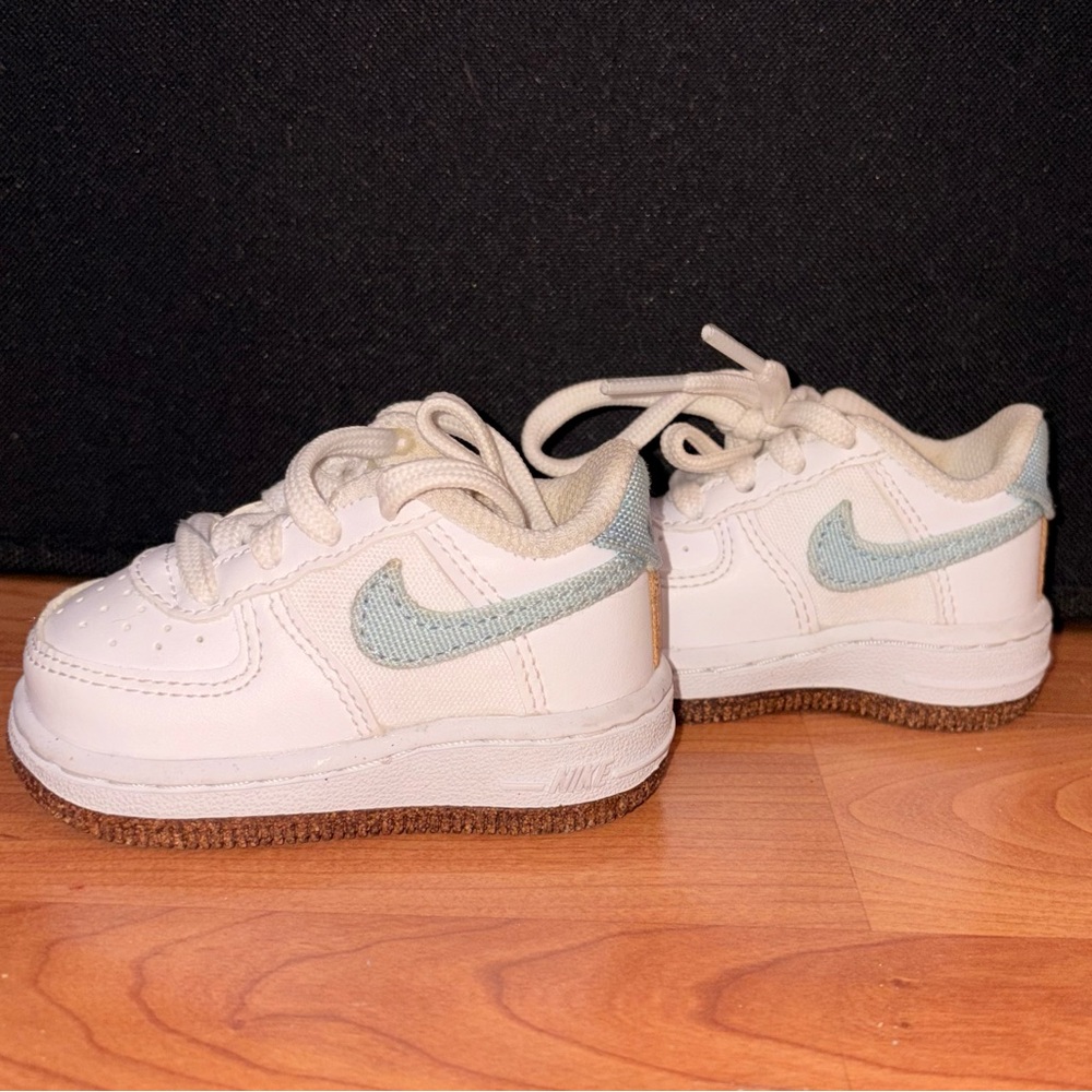 Nike Kids White and Light Blue Sneakers